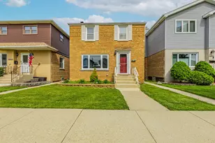 5227 S Neenah Ave, Chicago, IL 60638 - Photo 2