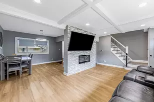 5227 S Neenah Ave, Chicago, IL 60638 - Photo 4
