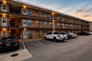 4923 N Harlem Ave, Chicago, IL 60656 - Photo 14