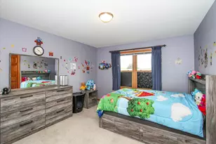 2153 Jordan Cir, Elgin, IL 60123 - Photo 28