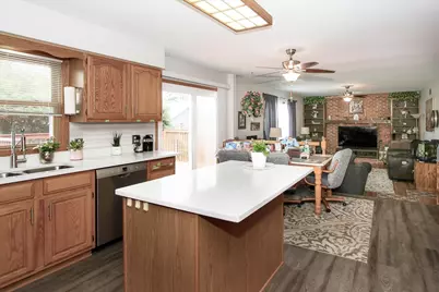 2153 Jordan Circle, Elgin, IL 60123 - Photo 12