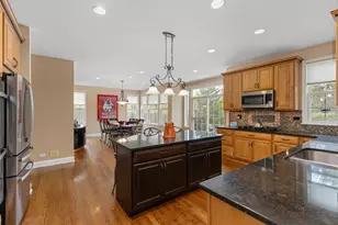 2203 Miramar Ct, Buffalo Grove, IL 60089 - Photo 8