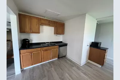 401 E College Street, Kewanee, IL 61443 - Photo 8