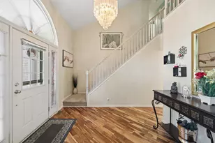 190 Lake Dr S, Algonquin, IL 60102 - Photo 2