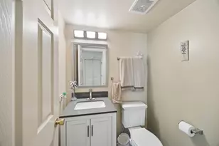 190 Lake Dr S, Algonquin, IL 60102 - Photo 10