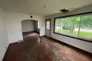 314 S Locust St, Wyanet, IL 61379 - Photo 6
