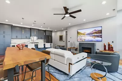 3946 N Ravenswood Avenue #603, Chicago, IL 60613 - Photo 4