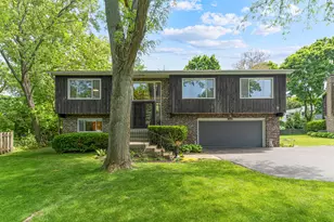 460 Hazel Ave, Highland Park, IL 60035 - Photo 2