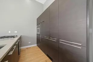 1541 N Bosworth Ave, Chicago, IL 60624 - Photo 14