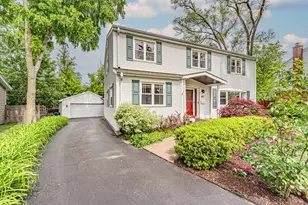 149 Forestway Dr, Deerfield, IL 60015 - Photo 1
