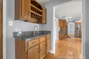 6076 Angel Ln, Lisle, IL 60532 - Photo 12