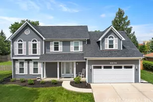 6076 Angel Ln, Lisle, IL 60532 - Photo 1
