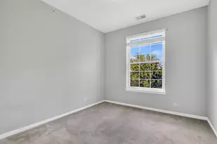 210 Rosehall Dr, Lake Zurich, IL 60047 - Photo 16