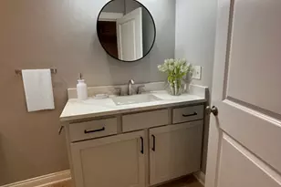 1520 W Birchwood Ave, Chicago, IL 60626 - Photo 8