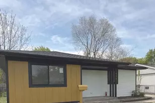 939 S Fletcher Dr, Wheeling, IL 60090 - Photo 1