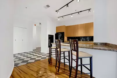 130 S Canal Street #715, Chicago, IL 60606 - Photo 8