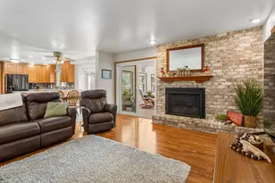 910 N Bell St, Gibson City, IL 60936 - Photo 18