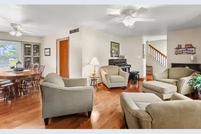 910 N Bell Street, Gibson City, IL 60936 - Photo 24