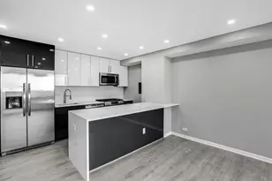 3950 N Lake Shore Dr, Chicago, IL 60613 - Photo 4