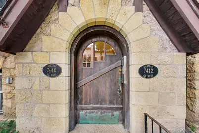 7442 N Hoyne Avenue #1N, Chicago, IL 60645 - Photo 2