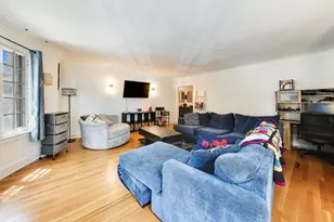7442 N Hoyne Ave, Chicago, IL 60645 - Photo 6