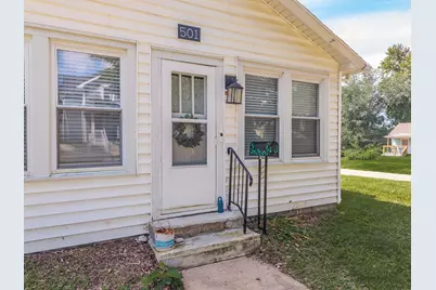 501 E Jackson Street, Bloomington, IL 61701 - Photo 2
