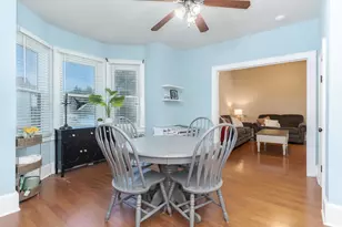 501 E Jackson St, Bloomington, IL 61701 - Photo 10
