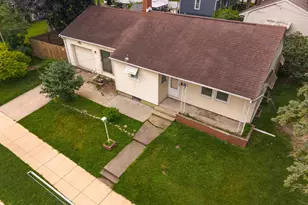 801 Fremont St, Bloomington, IL 61701 - Photo 26