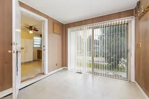 801 Fremont St, Bloomington, IL 61701 - Photo 16