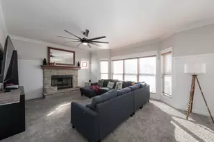 2203 Brookwood Dr, South Elgin, IL 60177 - Photo 6
