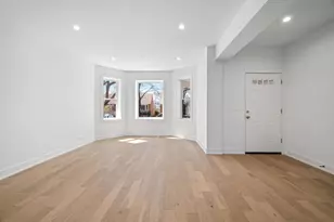 3941 N Spaulding Ave, Chicago, IL 60618 - Photo 12