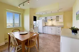 7033 N Kedzie Ave, Chicago, IL 60645 - Photo 12