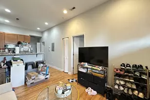 1406 W Superior St, Chicago, IL 60642 - Photo 12
