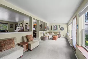 215 N Lincoln Ln, Arlington Heights, IL 60004 - Photo 6