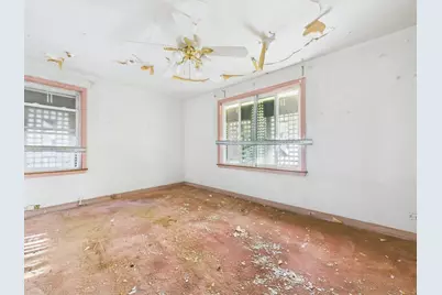 10009 S Emerald Avenue, Chicago, IL 60628 - Photo 14
