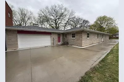 409 W Jefferson Street, Morris, IL 60450 - Photo 2