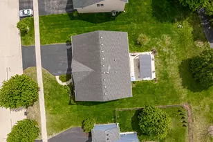 2297 Deerpath Rd, Bolingbrook, IL 60490 - Photo 40