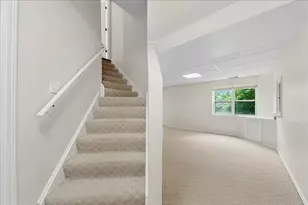 301 Lucille Ln, Schaumburg, IL 60193 - Photo 16