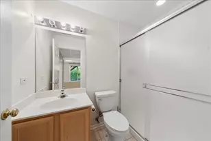 301 Lucille Ln, Schaumburg, IL 60193 - Photo 18