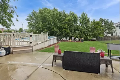 75 Rodenburg Road, Roselle, IL 60172 - Photo 18