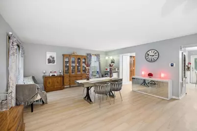 75 Rodenburg Road, Roselle, IL 60172 - Photo 2