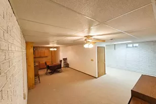 505 NW 5th Ave, Aledo, IL 61231 - Photo 18