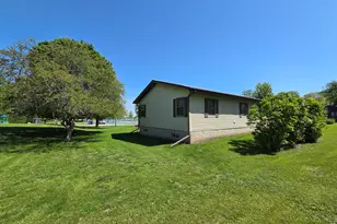 505 NW 5th Ave, Aledo, IL 61231 - Photo 26