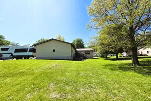 505 NW 5th Ave, Aledo, IL 61231 - Photo 30