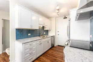 5855 N Sheridan Rd, Chicago, IL 60660 - Photo 6