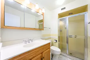 5855 N Sheridan Rd, Chicago, IL 60660 - Photo 18
