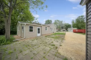 3616 Blackstone Ave, Rockford, IL 61101 - Photo 24