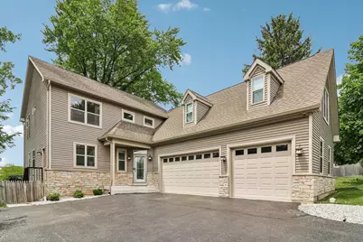 200 Sunset Court, Lake Zurich, IL 60047 - Photo 1