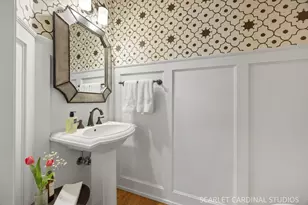 616 E Willow Ave, Wheaton, IL 60187 - Photo 16