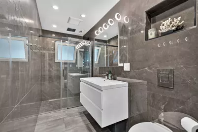 2843 S Briarwood Drive E, Arlington Heights, IL 60005 - Photo 6